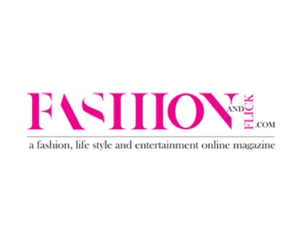 Logo of a fashion and lifestyle online magazine with pink text on a white background.